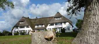 Comfortable country house on the lagoon in Stolpe with balcony and garden view - The