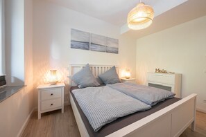 3 bedrooms, iron/ironing board, WiFi, bed sheets - Vacations directly on the south beach - Ferien am Südstrand (Wyk auf Föhr)