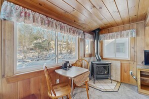 Interior - Eclectic Studio Cabin w/ Kitchenette, Free WiFi, Riverfront Location & More (Lincoln)