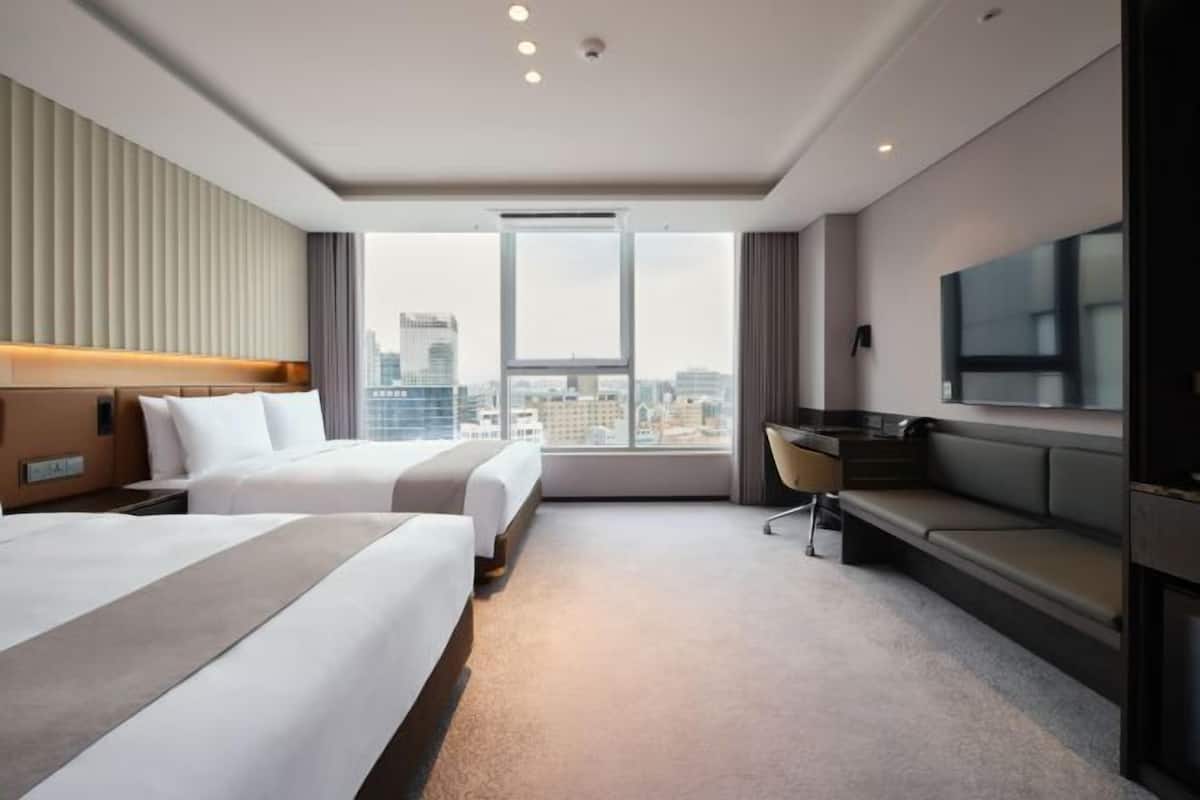 1 chambre, couette en duvet d'oie, coffres-forts dans les chambres
