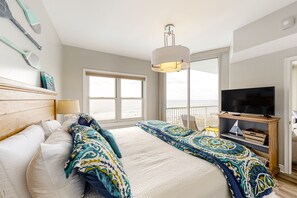 3 soverom, strykejern/-brett, internettilgang og sengetøy