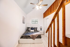 3 soveværelser, strygejern/strygebræt, internetforbindelse, sengetøj