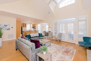 TV connectée, cheminée, jeux vidéo