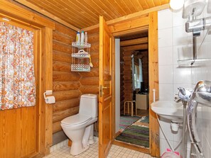 Inside other - Heinäsorsa by Interhome (Joutsa)