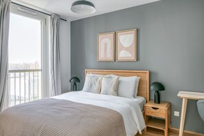 2 chambres, fer et planche à repasser, Wi-Fi, draps fournis