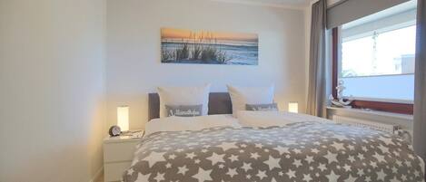 1 bedroom, iron/ironing board, WiFi