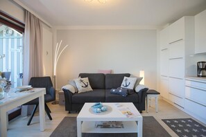 Fernseher, Stereoanlage