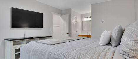 4 Schlafzimmer, Schreibtisch, Bügeleisen/Bügelbrett, kostenloses WLAN