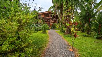 Jardines del alojamiento