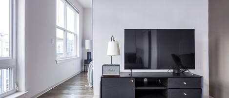 TV, stereo