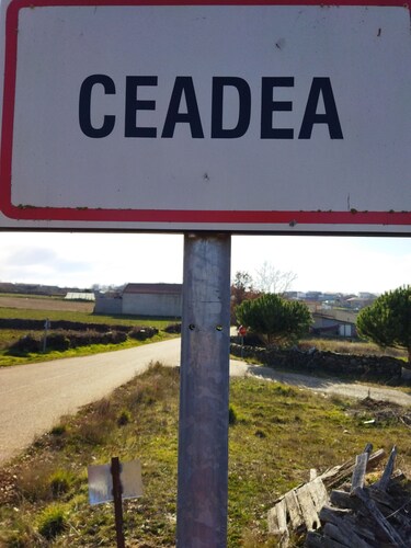 Beautiful 8 -Bed Cottage in Ceadea(Fonfria)SPAIN,.