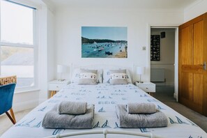 3 bedrooms, iron/ironing board, WiFi, bed sheets - The Slipway Fowey Harbour, Parking 1 Min & Garden (Fowey)