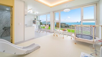 基础客房, 1 间卧室 (Pandagom(1Cheung/Oceanview)-Kidsroom) | 1 多间卧室、免费 WiFi
