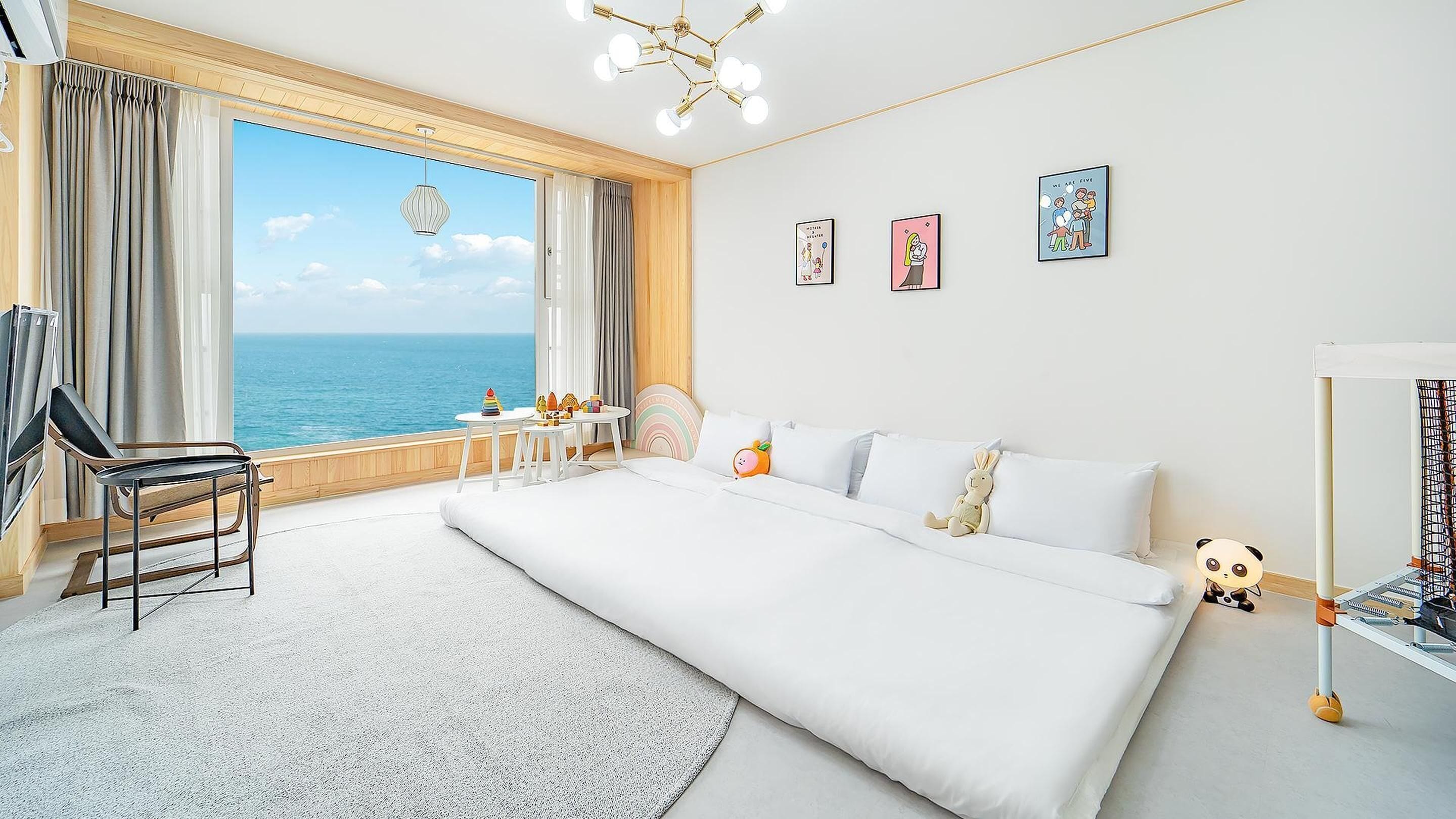 Basic Room, 1 Bedroom (Tokki1(2Cheung/Oceanview) - Kids room) | 1 bedroom, free WiFi