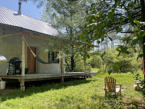 Hand Crafted Earthen Cottage Retreat