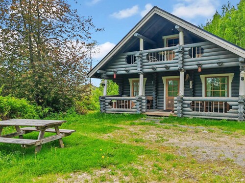 Sinisorsa by Interhome