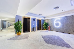 Unclassified image, 2 of 64, button - Movie Hotel (Guangzhou Pazhou Exhibition Center Store) (Guangzhou)