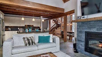 Smart TV, fireplace, DVD player