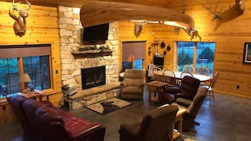 Cabin | Living area