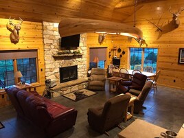 Cabin | Living area