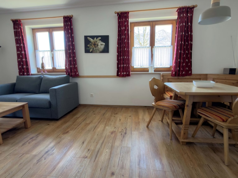 Vacation Apartment No. 12, 1-2 Persons, 42 Sqm, 1 Bedroom, Balcony - Berchtesgaden