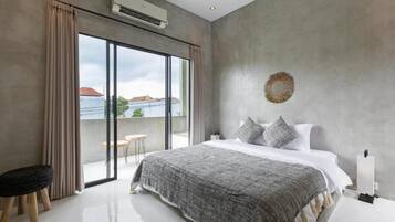 4 bedrooms, desk, laptop workspace, free WiFi