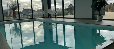 Piscina | Piscina coperta, una piscina riscaldata