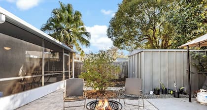 4 Bedroom 2 Bath Pet-Friendly Pool Home Orlando Airport