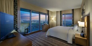 Tallelokero huoneessa, työpöytä, silitysrauta/-lauta, ilmainen Wi-Fi