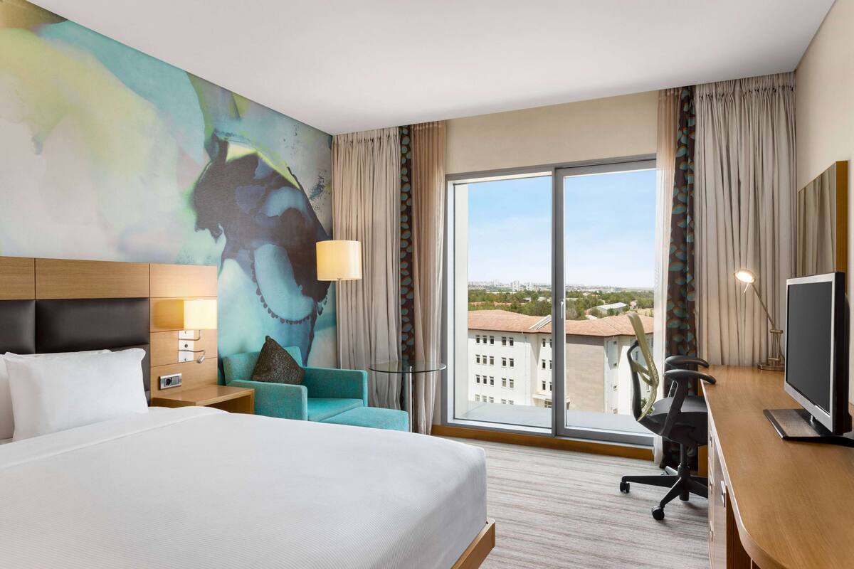 in-room safe, desk, iron/ironing board, free wifi