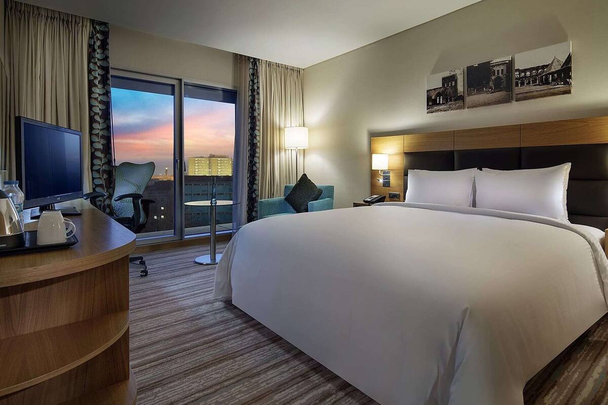 in-room safe, desk, iron/ironing board, free wifi