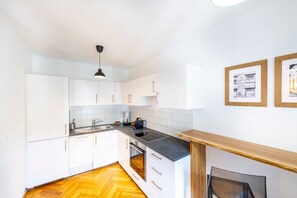 Fridge, oven, dishwasher