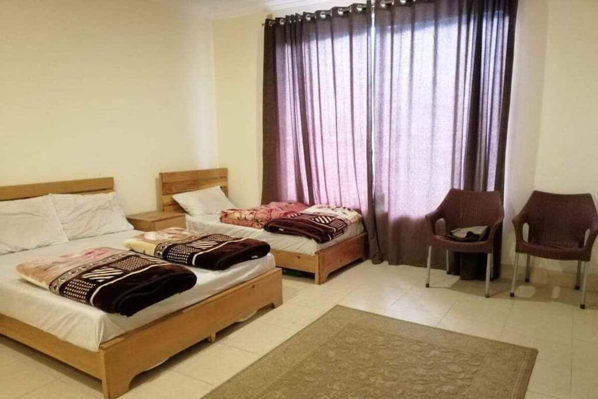 Habitación triple Deluxe | Tabla de planchar con plancha y wifi gratis