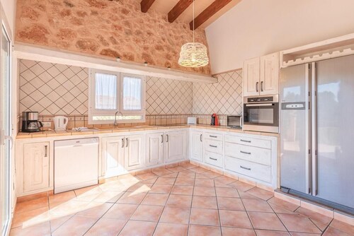 Villa Maya 10-minutes from Cala Mondragó with Pool & Wi-Fi