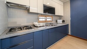 Basic Room, 3 Bedrooms (Dancheroom(Ocean view)) | 1 bedroom, free WiFi - Gangneung Basecamp Pension (Gangneung)