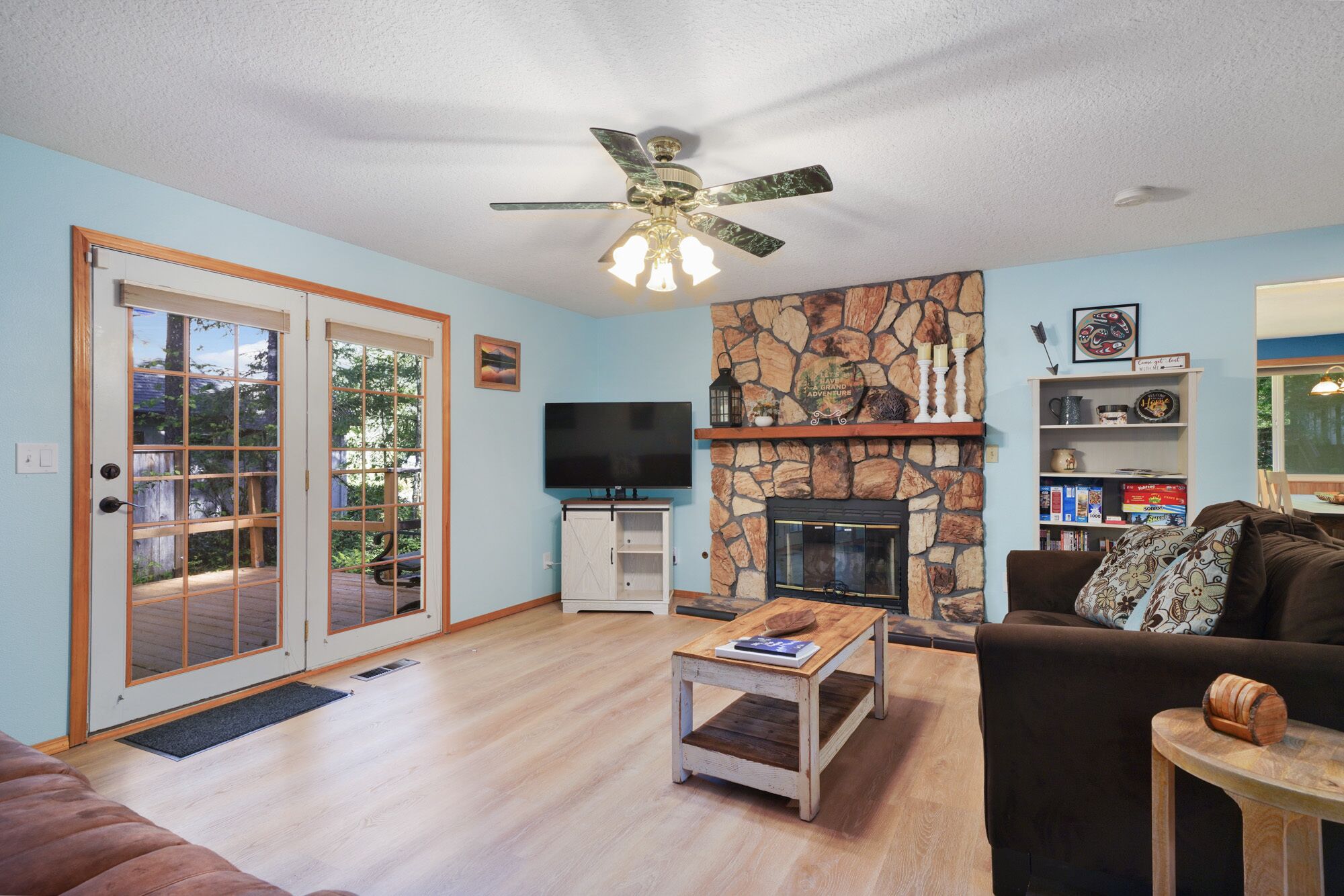 Family friendly 3BR 2.5BA home near Sandy River