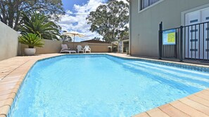 Pool - Baywatch Waterfront Lake Retreat with Private Jetty at Silverwater Lake Macqaurie (Silverwater)