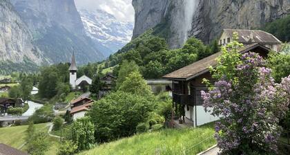 THE Best Valley View âą Swiss Charm âą Free Parking