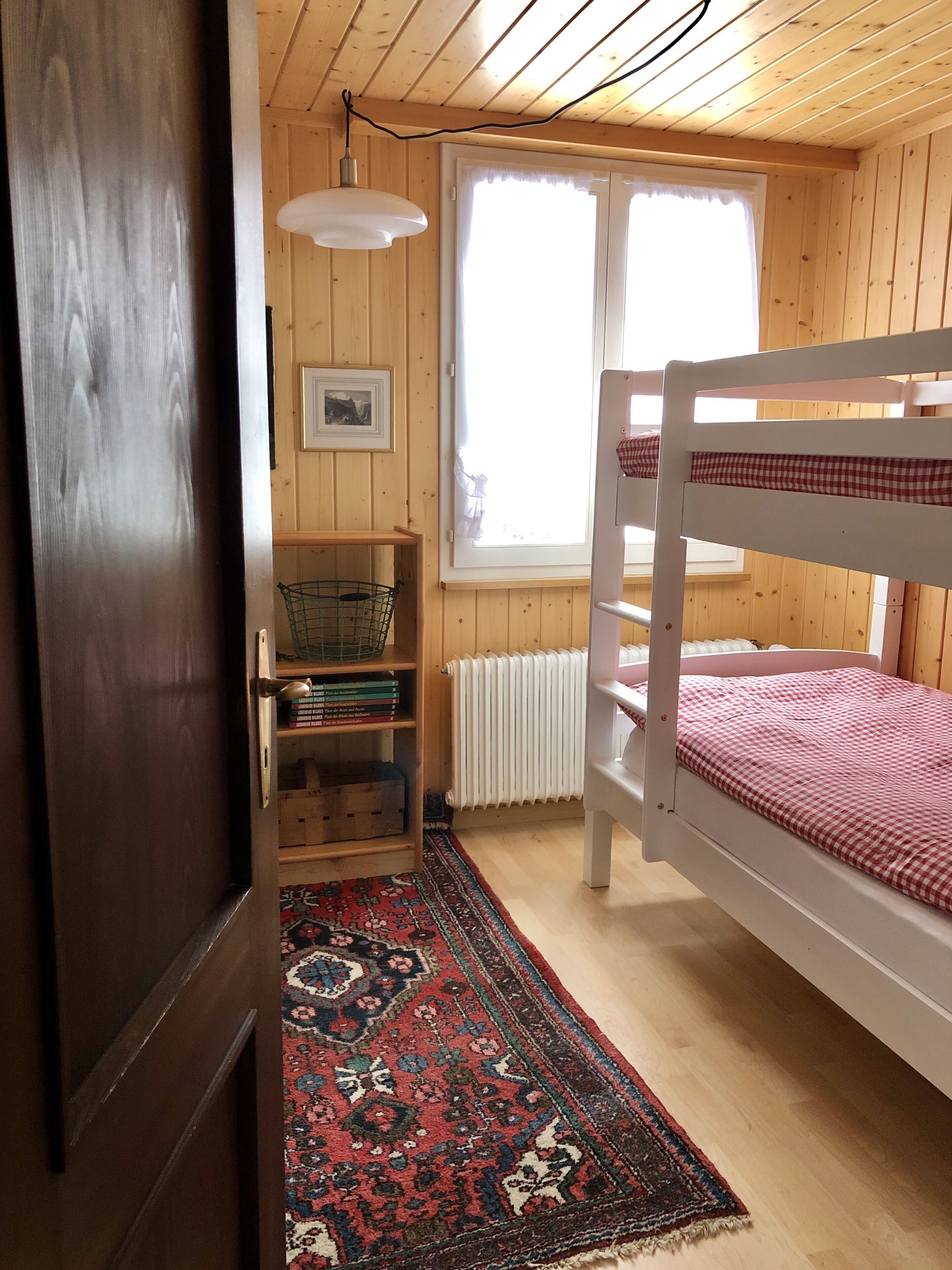 2 dormitorios, tabla de planchar con plancha, wifi gratis y ropa de cama