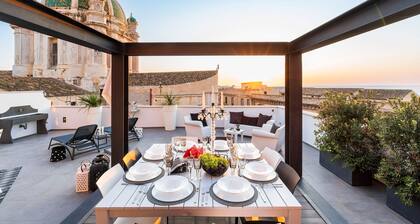 Apartment with terrace in the centre, 300 metres from the beach, Trapani