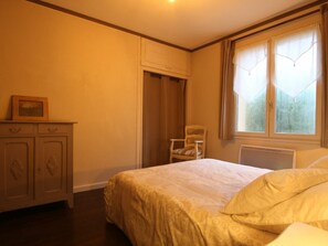 2 bedrooms, free WiFi