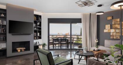 Athenian Riviera Luxurious Residence