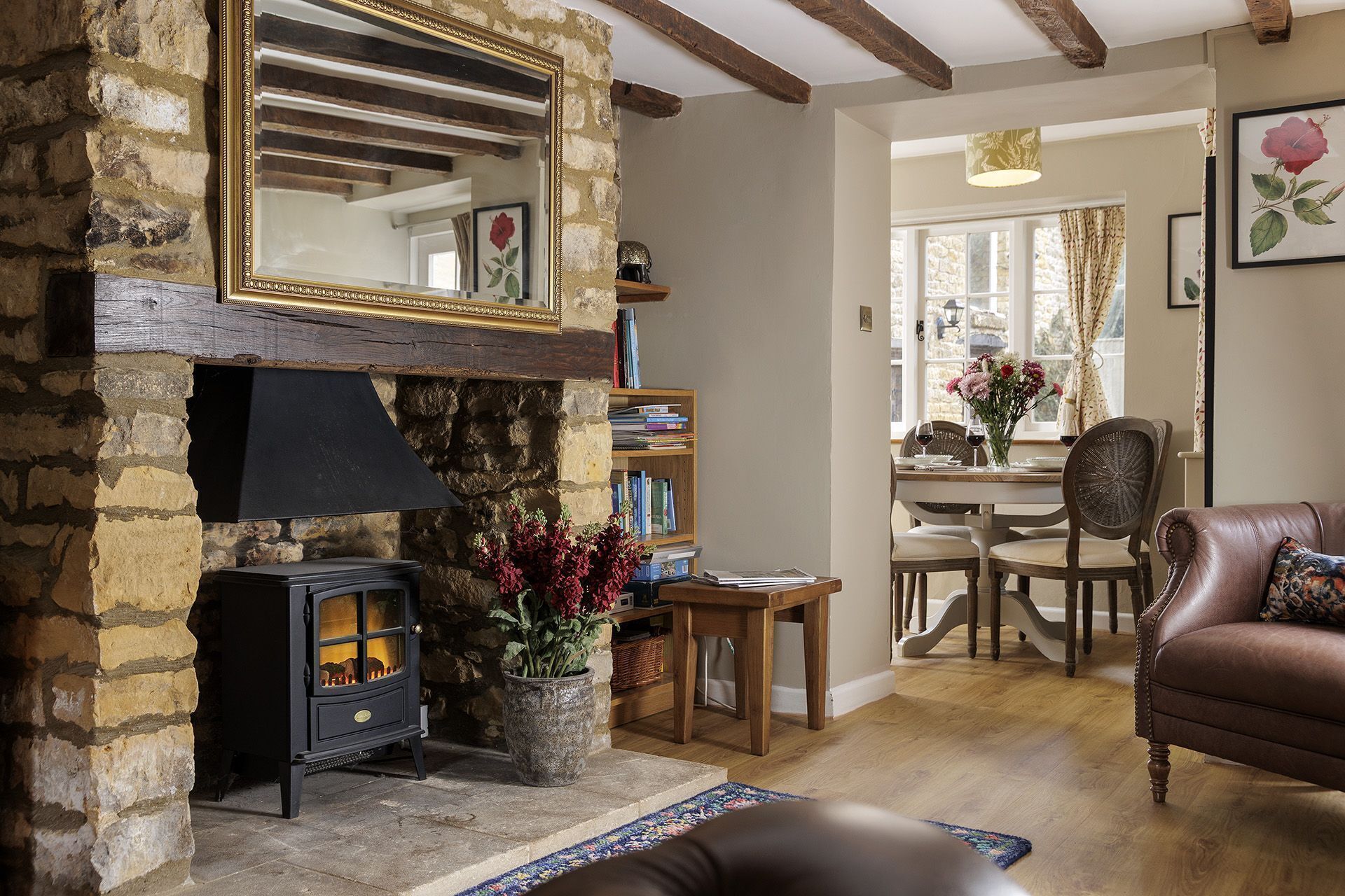 TV, fireplace, DVD player, books