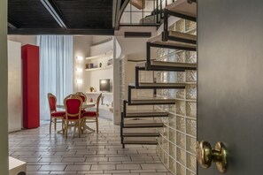 Interior - GuestHost - Navona Pretty Home  (Roma)