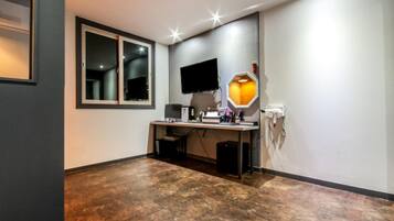 ๋ฃธ (ONDOL / Standard (Netflix available)) | 1 ๊ฐ์ ์นจ์ค, ๋ฌด๋ฃ WiFi, ์นจ๋ ์ํธ