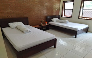 Desk, bed sheets