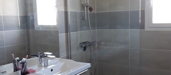 Fully equipped villa with swimming pool