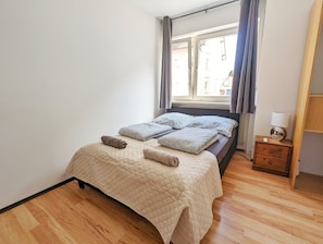 2 bedrooms, iron/ironing board, free WiFi, bed sheets - Vacation Apartment Near The Black Forest (Villingen-Schwenningen)