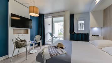 1 bedroom, in-room safe, free WiFi, bed sheets