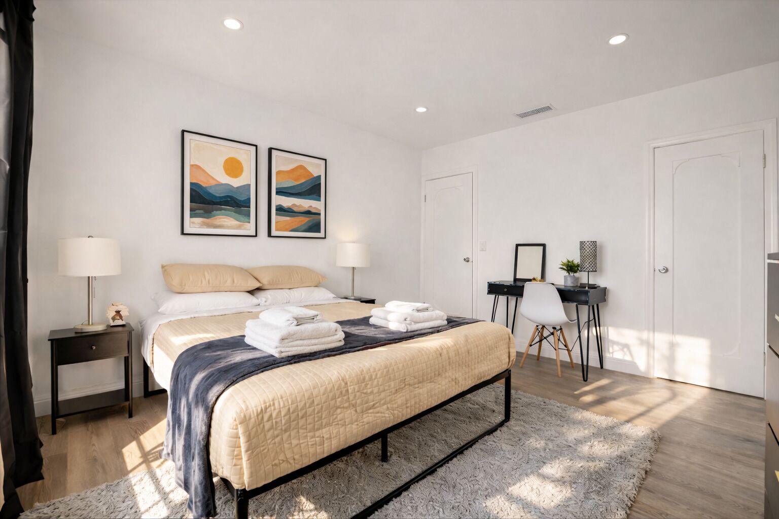 2 Schlafzimmer, Schreibtisch, Bügeleisen/Bügelbrett, WLAN